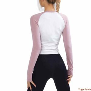 Pantaloni da allenamento a vita alta e cropped per donna