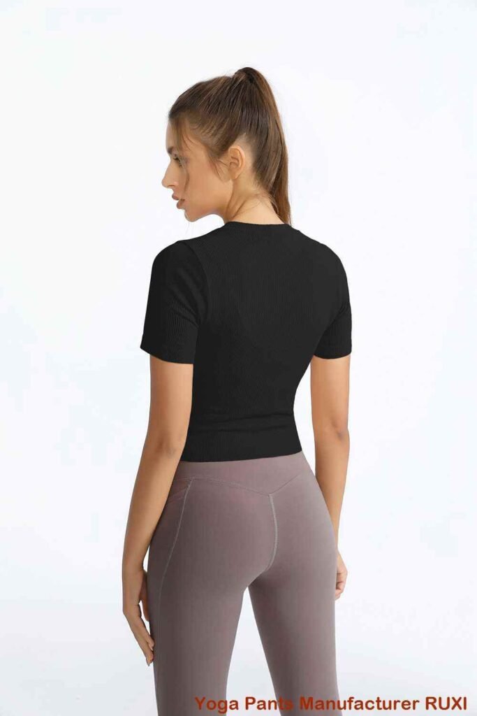 donna in pantaloncini da ginnastica RUXI it3580