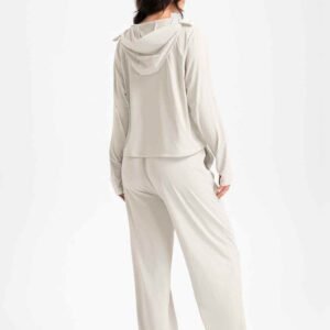 Il miglior abbigliamento yoga comodo per la flessibilità
