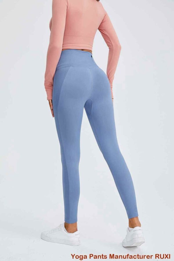 Eleganti pantaloni a zampa d'elefante e leggings per donna